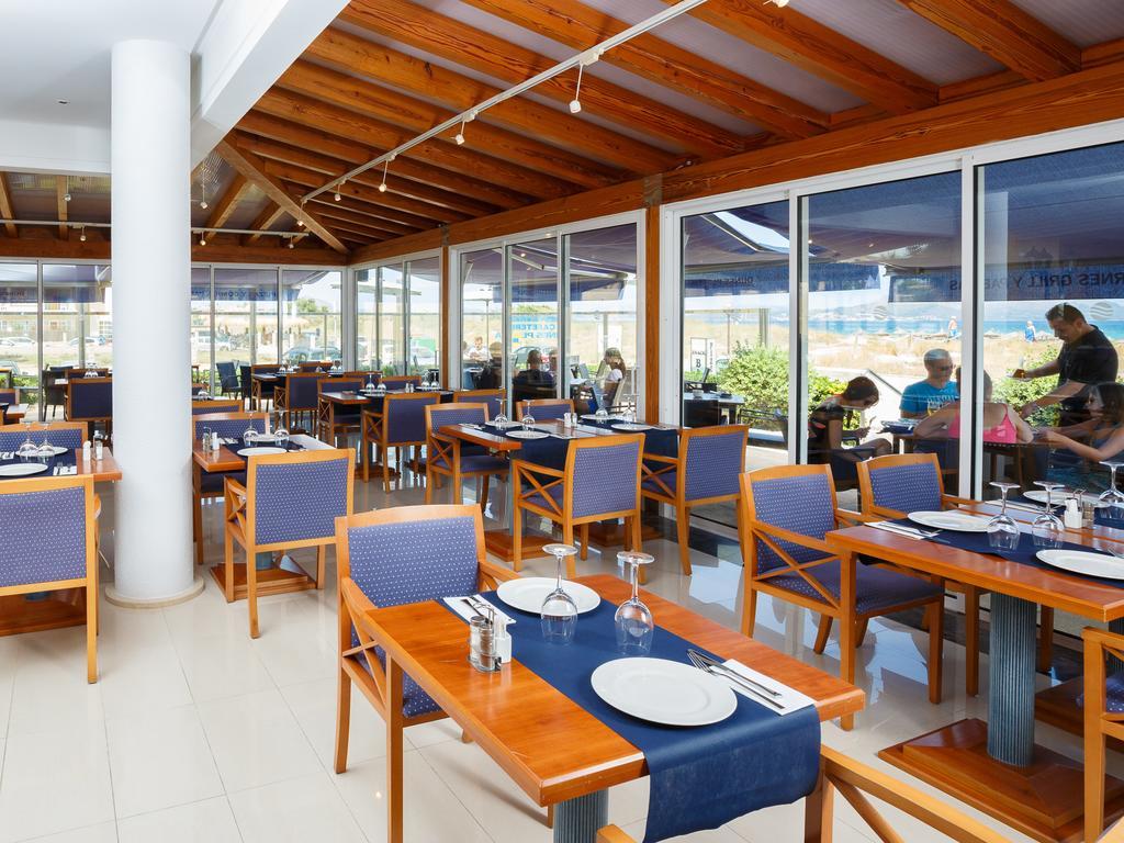 Aparthotel Dunes Platja Can Picafort  Exterior photo